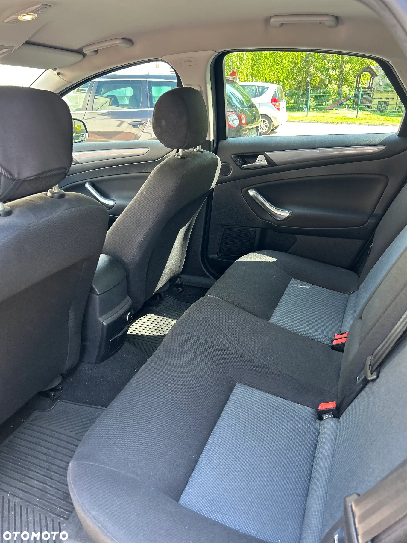 Ford Mondeo 1.6 T Ambiente - 4