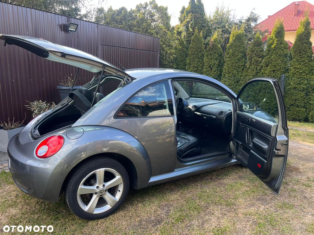 Volkswagen New Beetle 1.6 - 13