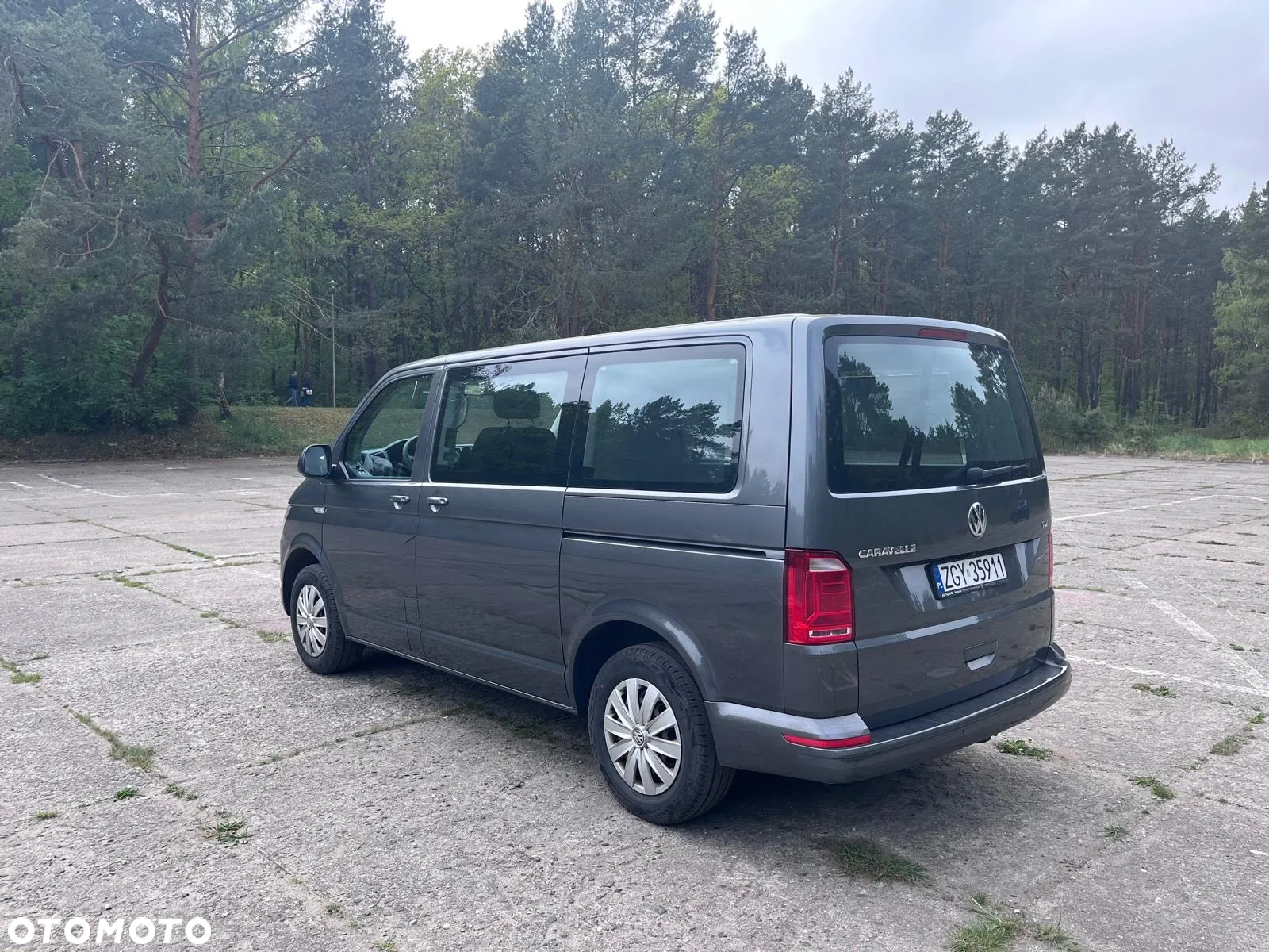 Volkswagen Caravelle 2.0 TDI L2 Highline DSG - 4