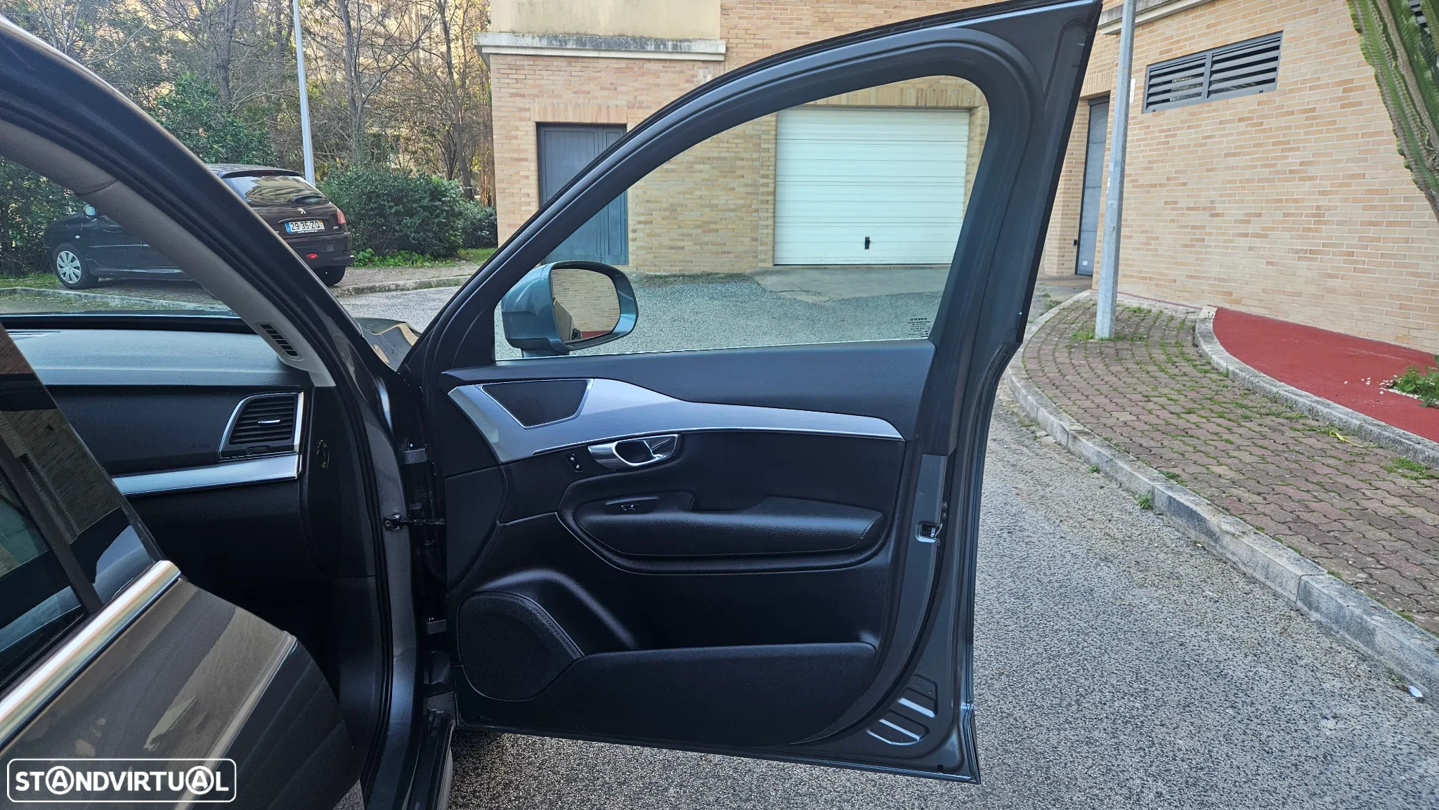 Volvo XC 90 2.0 D4 Momentum - 30