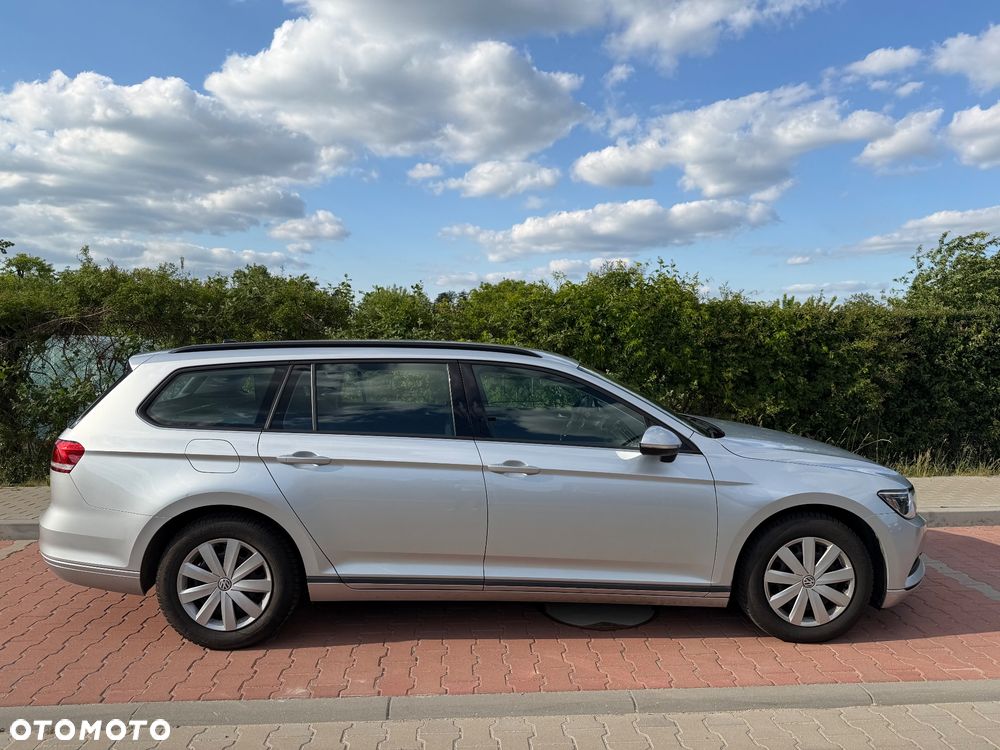Volkswagen Passat 2.0 TDI SCR Trendline - 3