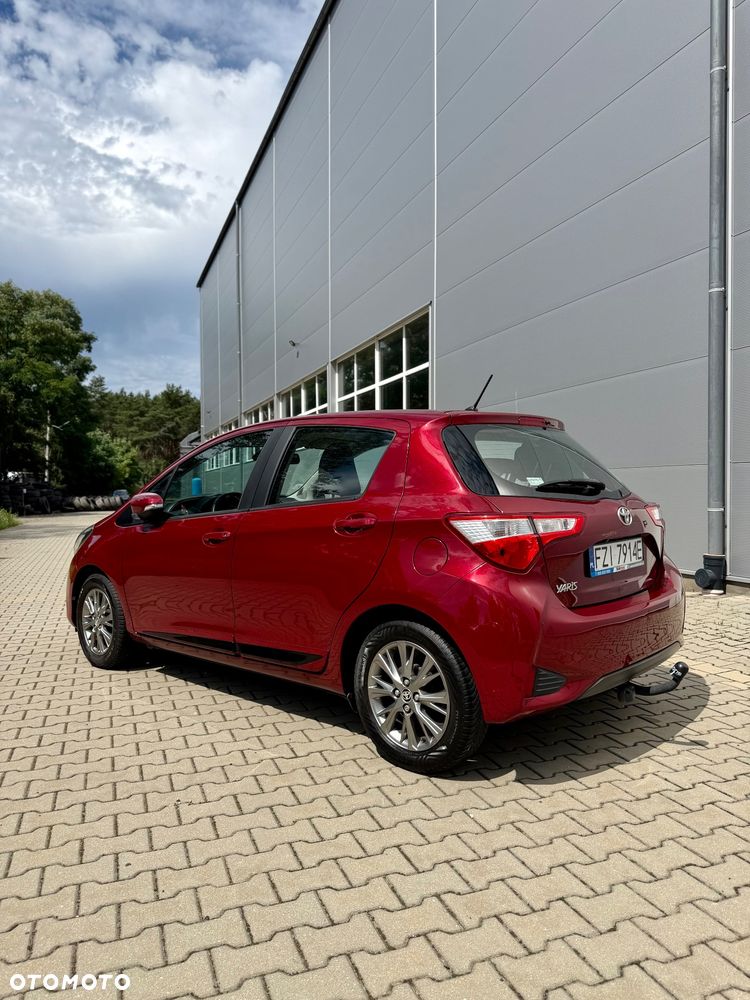 Toyota Yaris 1.5 Dynamic - 17
