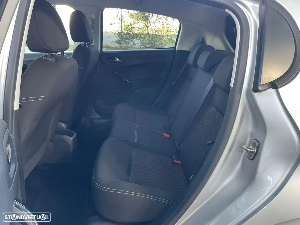 Peugeot 208 1.2 PureTech Style - 15