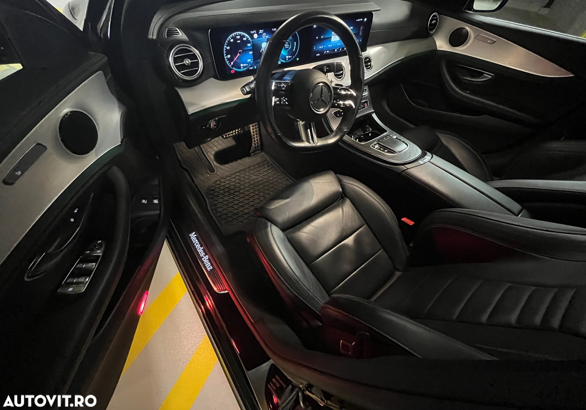 Mercedes-Benz E 300 4MATIC Aut. - 26