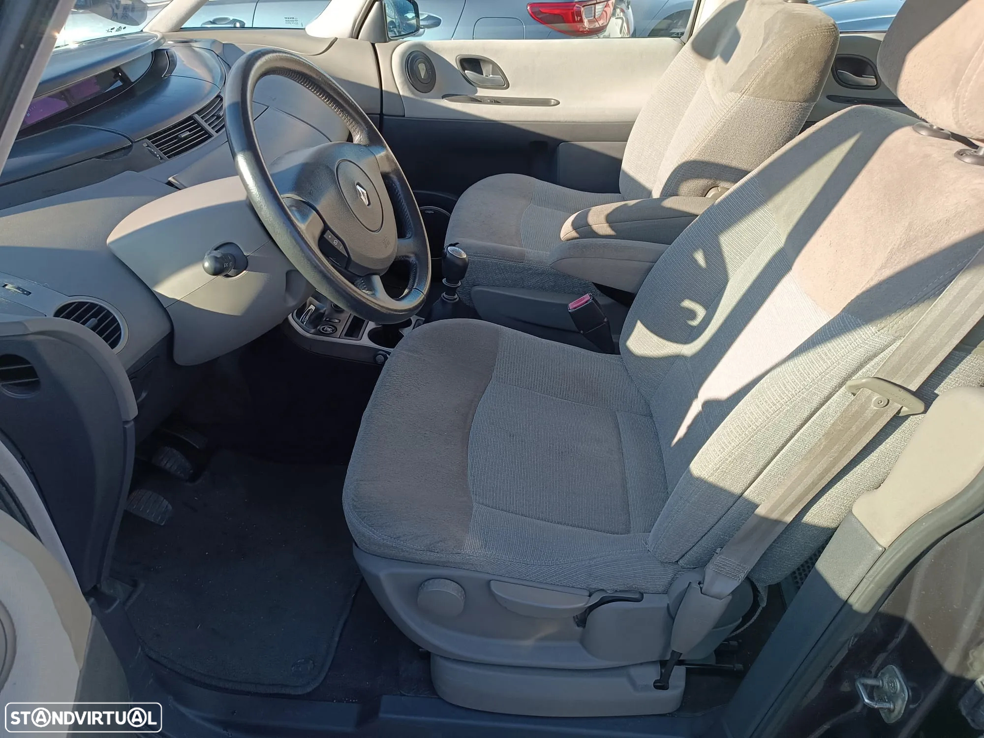 Renault Espace 2.2 dCi Initiale 6L - 9