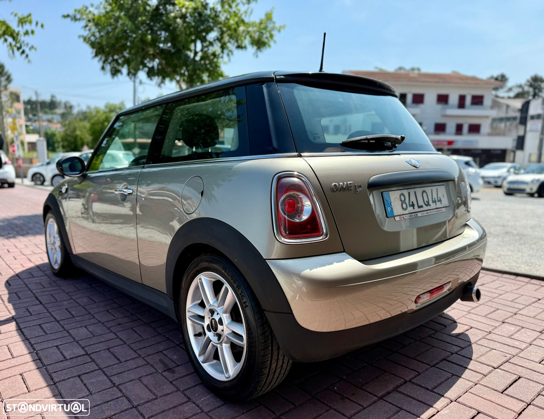 MINI 3 Portas One D - 6
