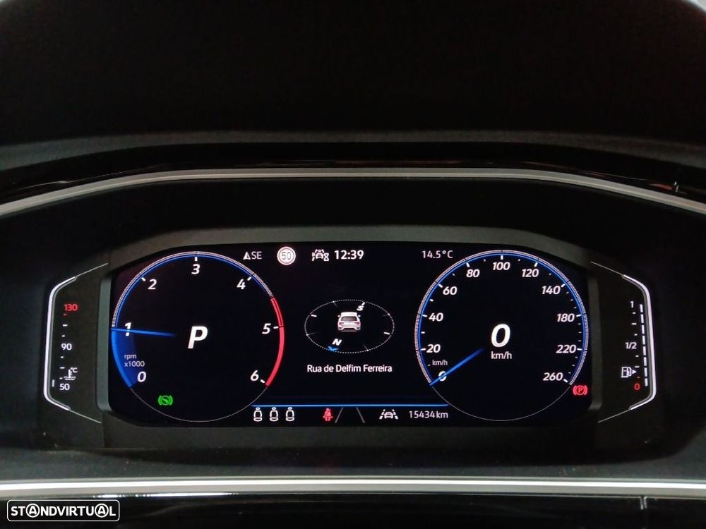 VW T-Roc 2.0 TDI R-Line DSG - 18