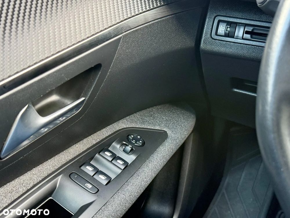 Peugeot 3008 PureTech 130 Stop & Start GPF Active Business-Paket - 19
