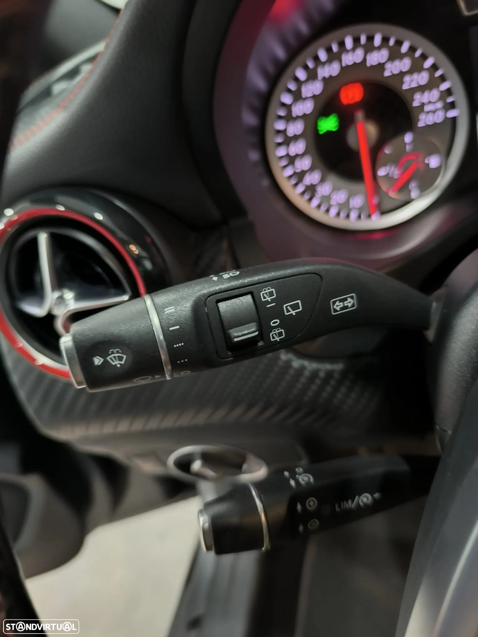 Mercedes-Benz A 220 CDI (BlueEFFICIENCY) 7G-DCT AMG Sport - 38