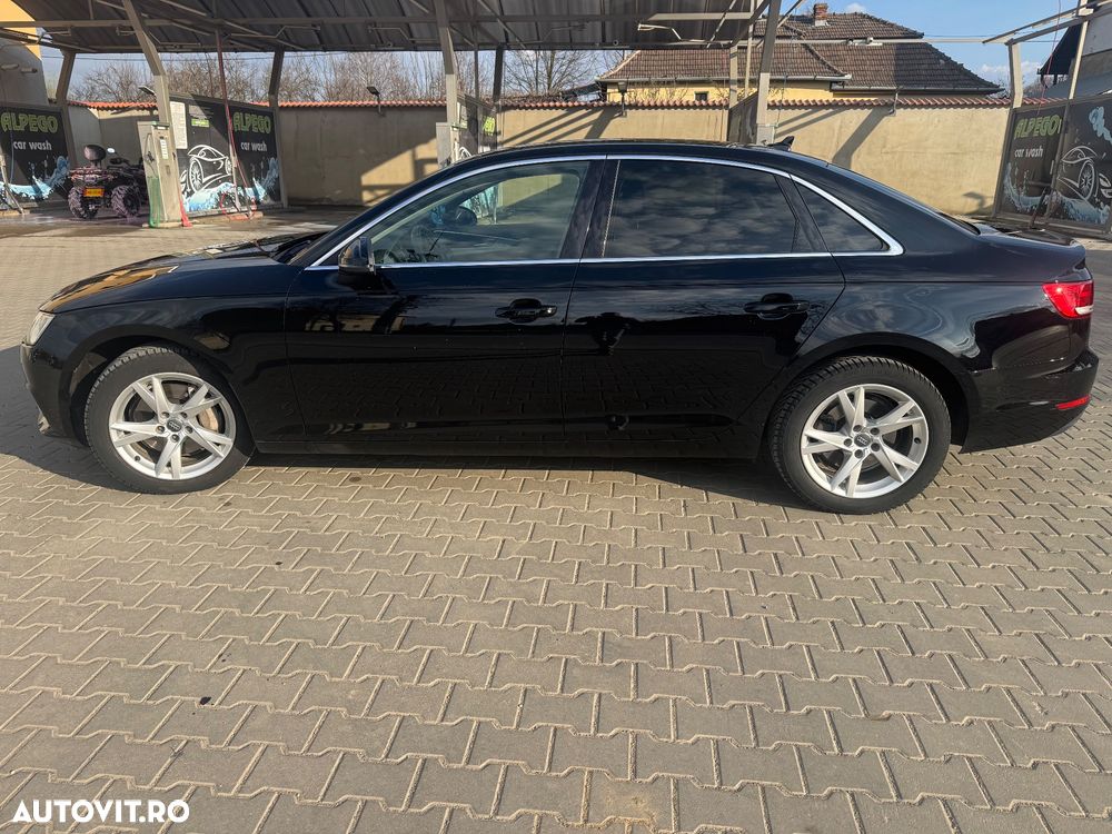 Audi A4 2.0 TDI ultra S tronic design - 3