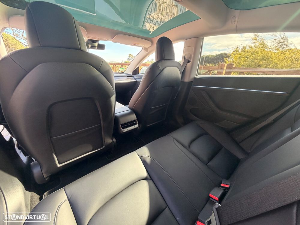 Tesla Model 3 Performance Dual Motor AWD - 31