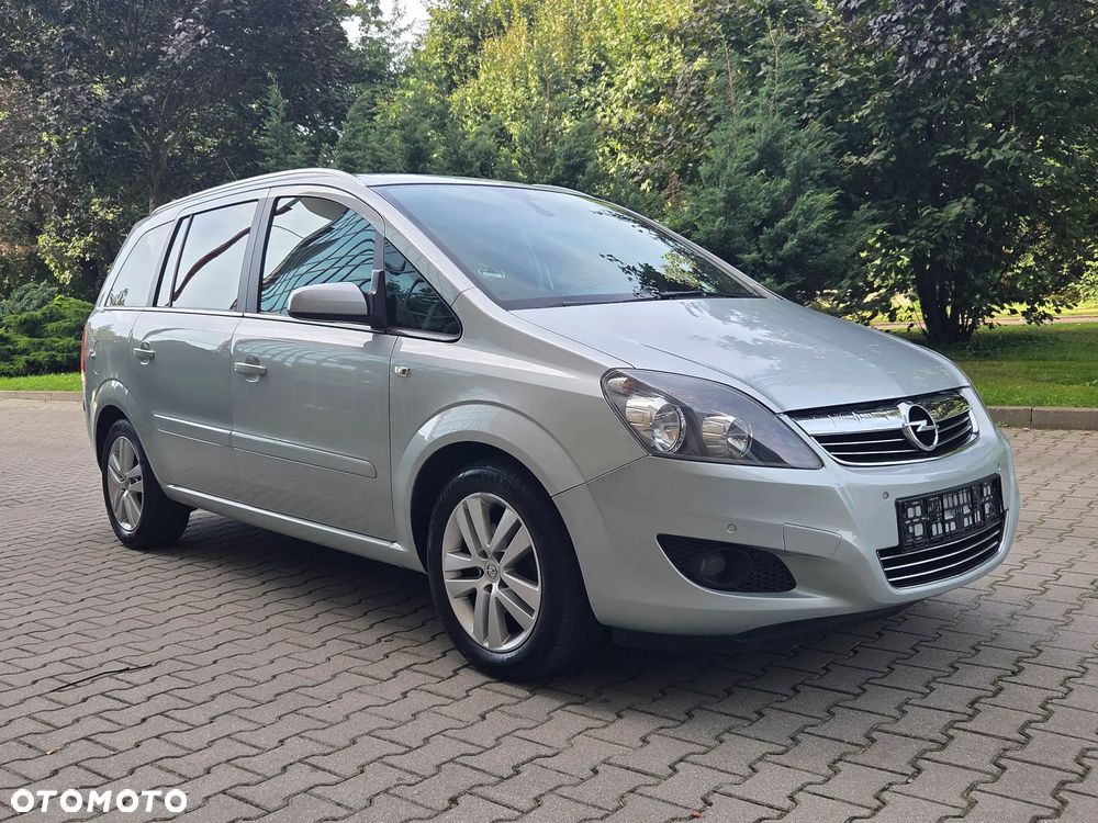 Opel Zafira 1.8 Innovation 110 Jahre - 9