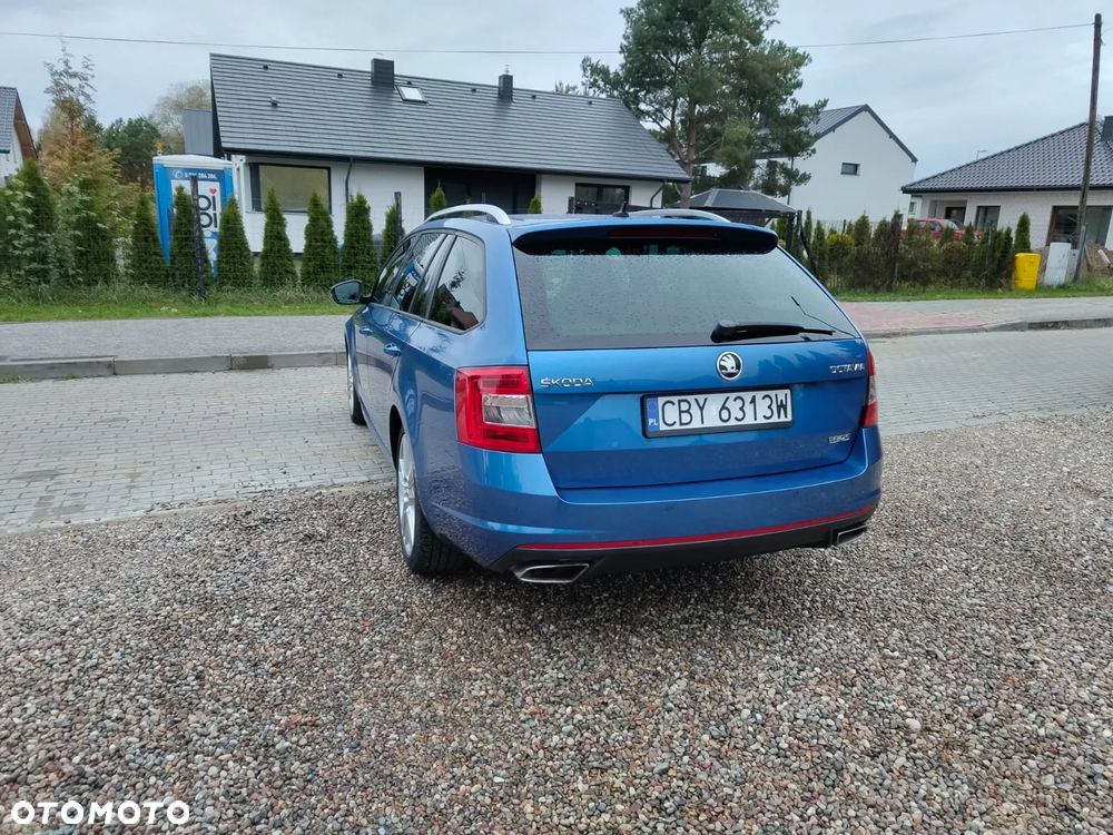 Skoda Octavia Combi 2.0 TDI RS - 4