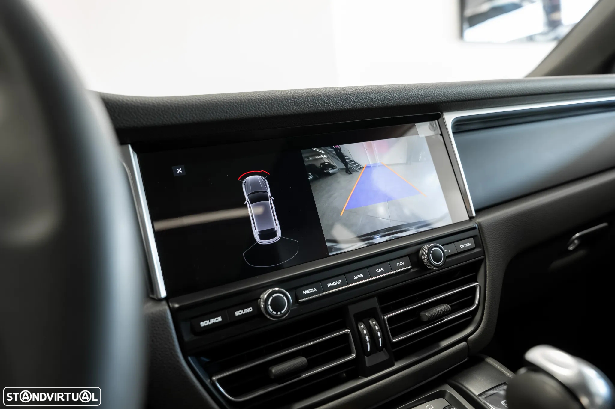 Porsche Macan Standard - 12