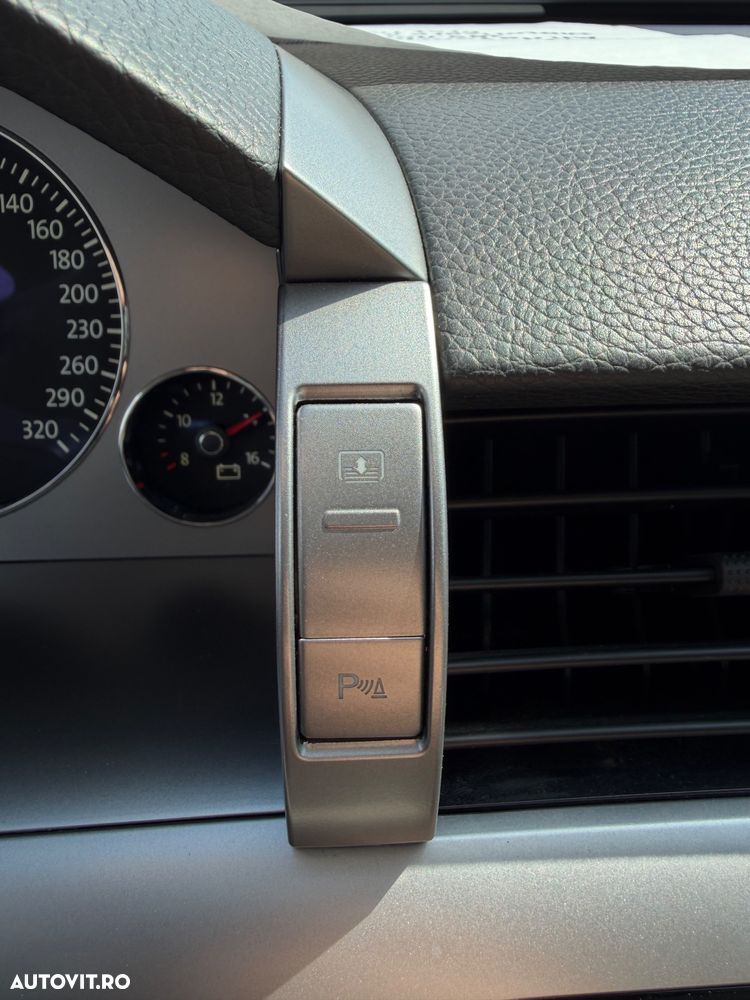 Volkswagen Phaeton 4.2 4Motion V8 Aut Lang - 30