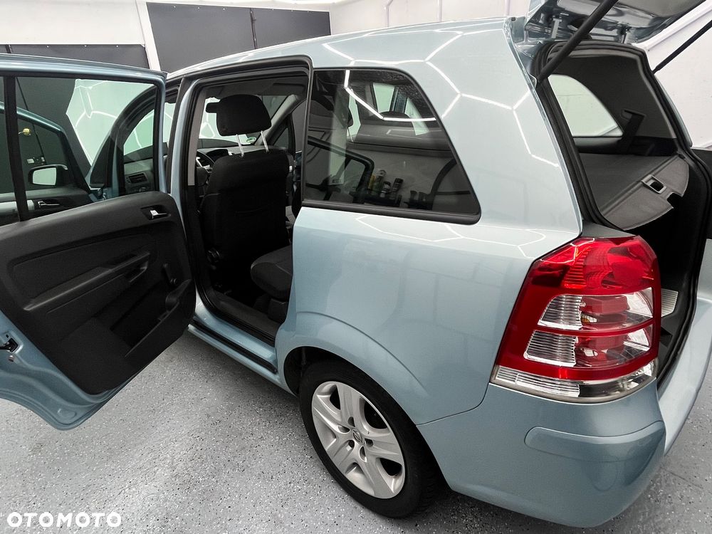 Opel Zafira - 21