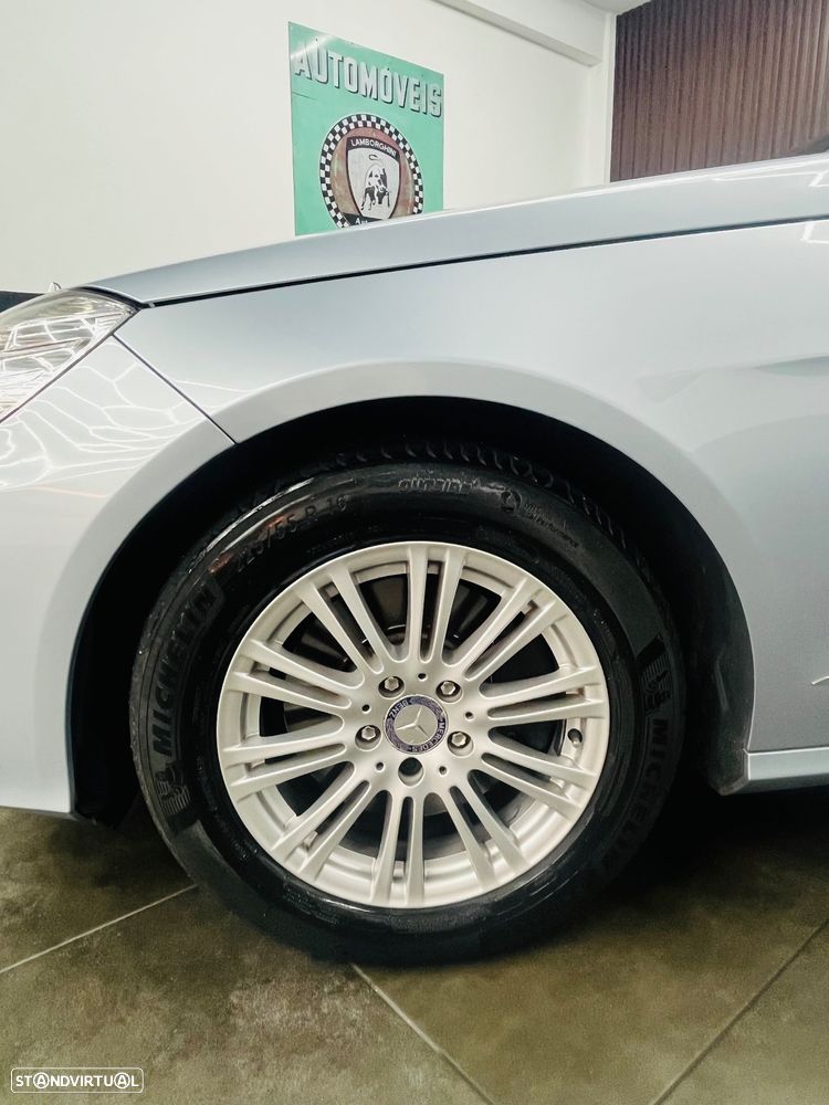 Mercedes-Benz E 300 Bluetec Hybrid Avantgarde - 13
