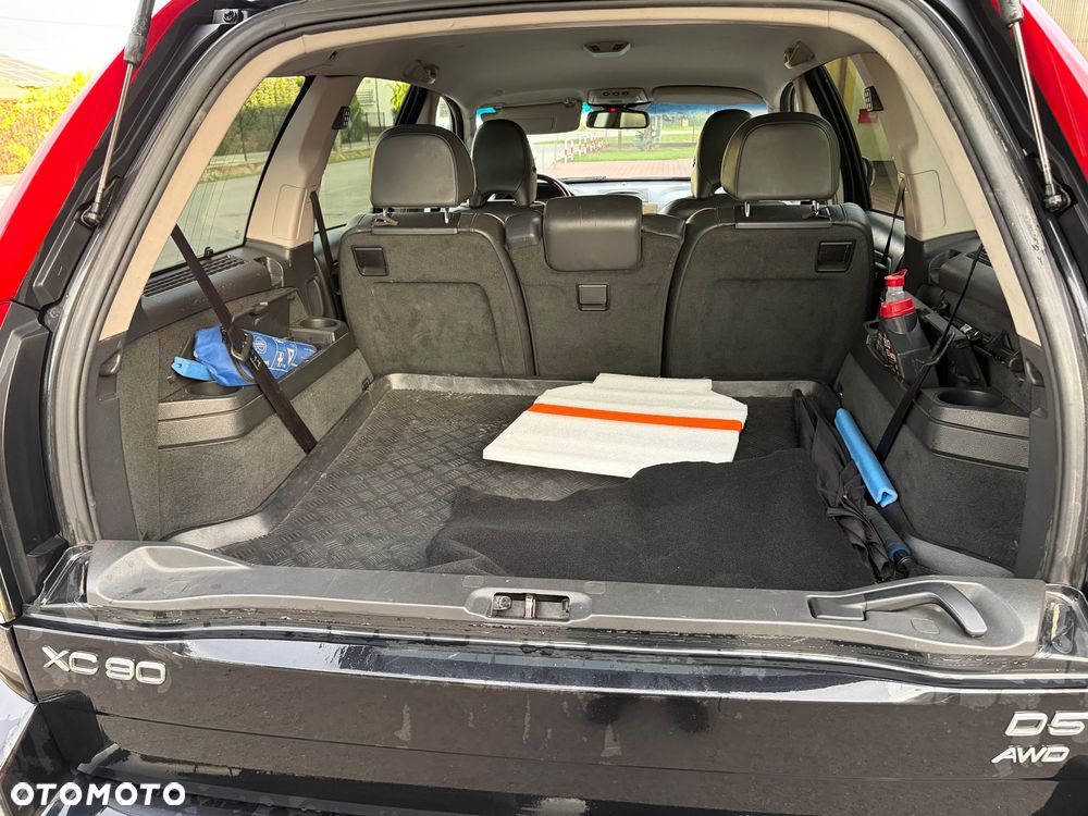 Volvo XC 90 - 9