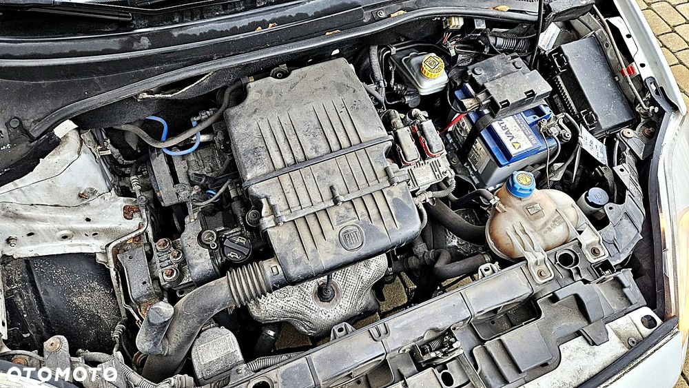 Fiat Grande Punto - 13