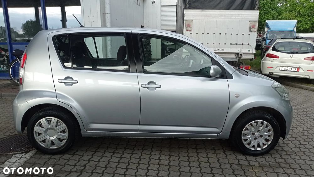 Daihatsu Sirion 1.3 - 21