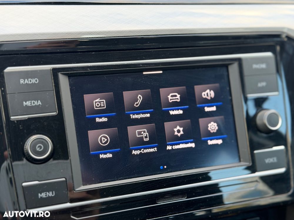 Volkswagen Passat 2.0 TDI DSG Comfortline - 25