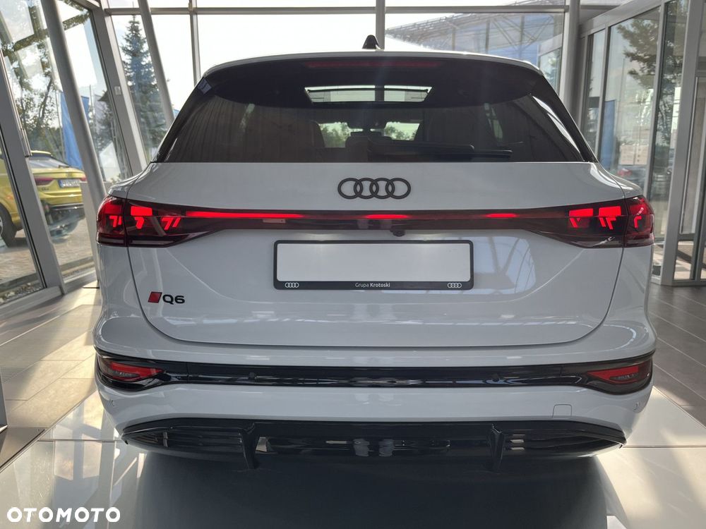 Audi Q6 e-tron - 4