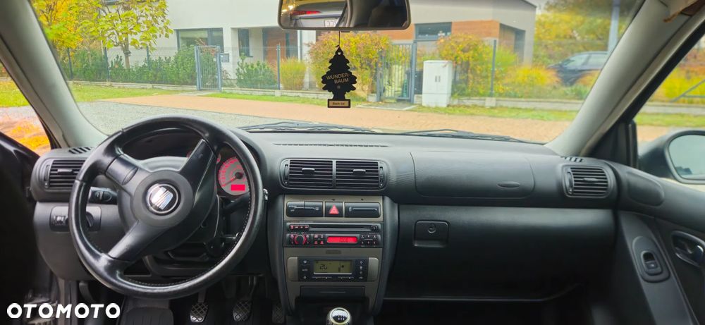 Seat Leon 1.9 TDI 150 Sport - 4