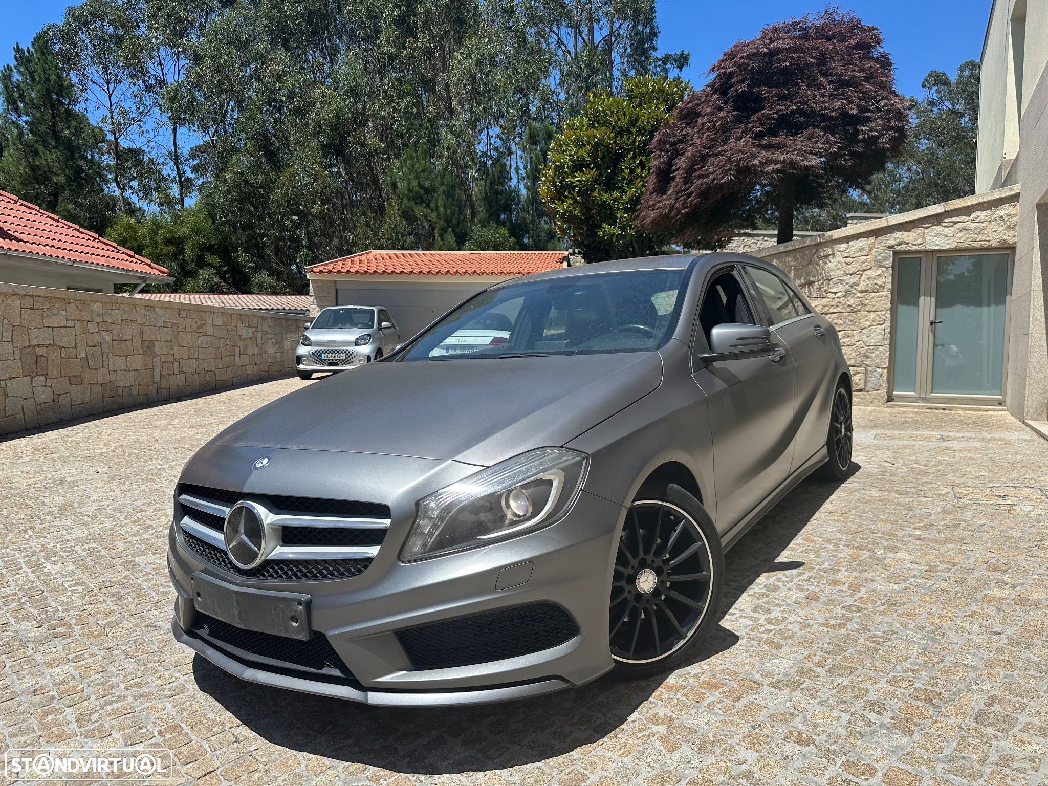 Mercedes-Benz A 180 d AMG Line - 1