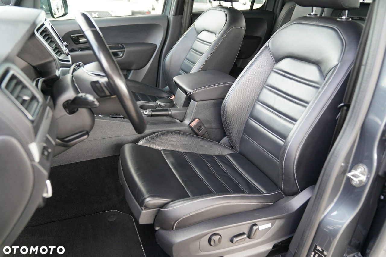 Volkswagen Amarok - 21