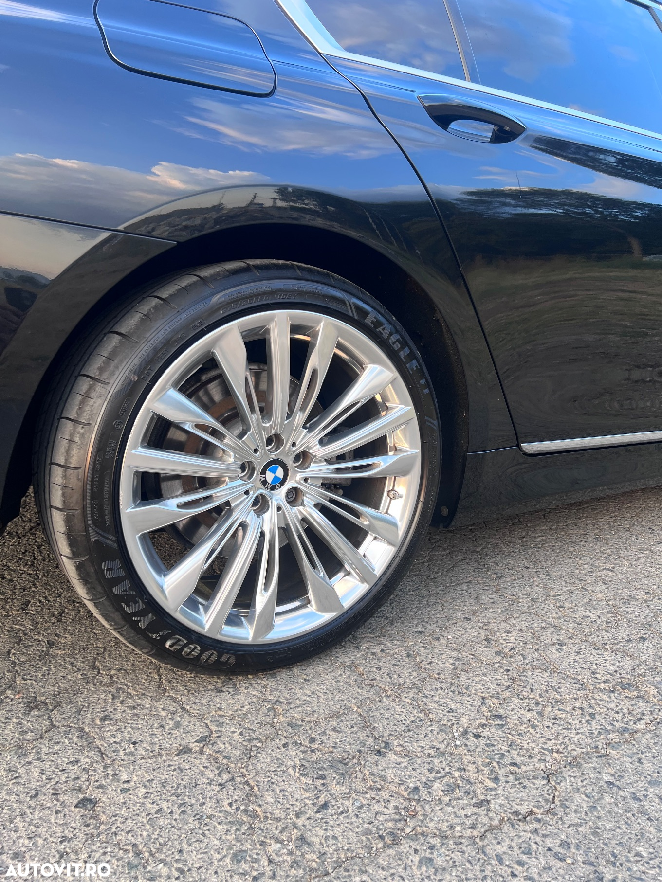 BMW Seria 7 750Ld xDrive - 9