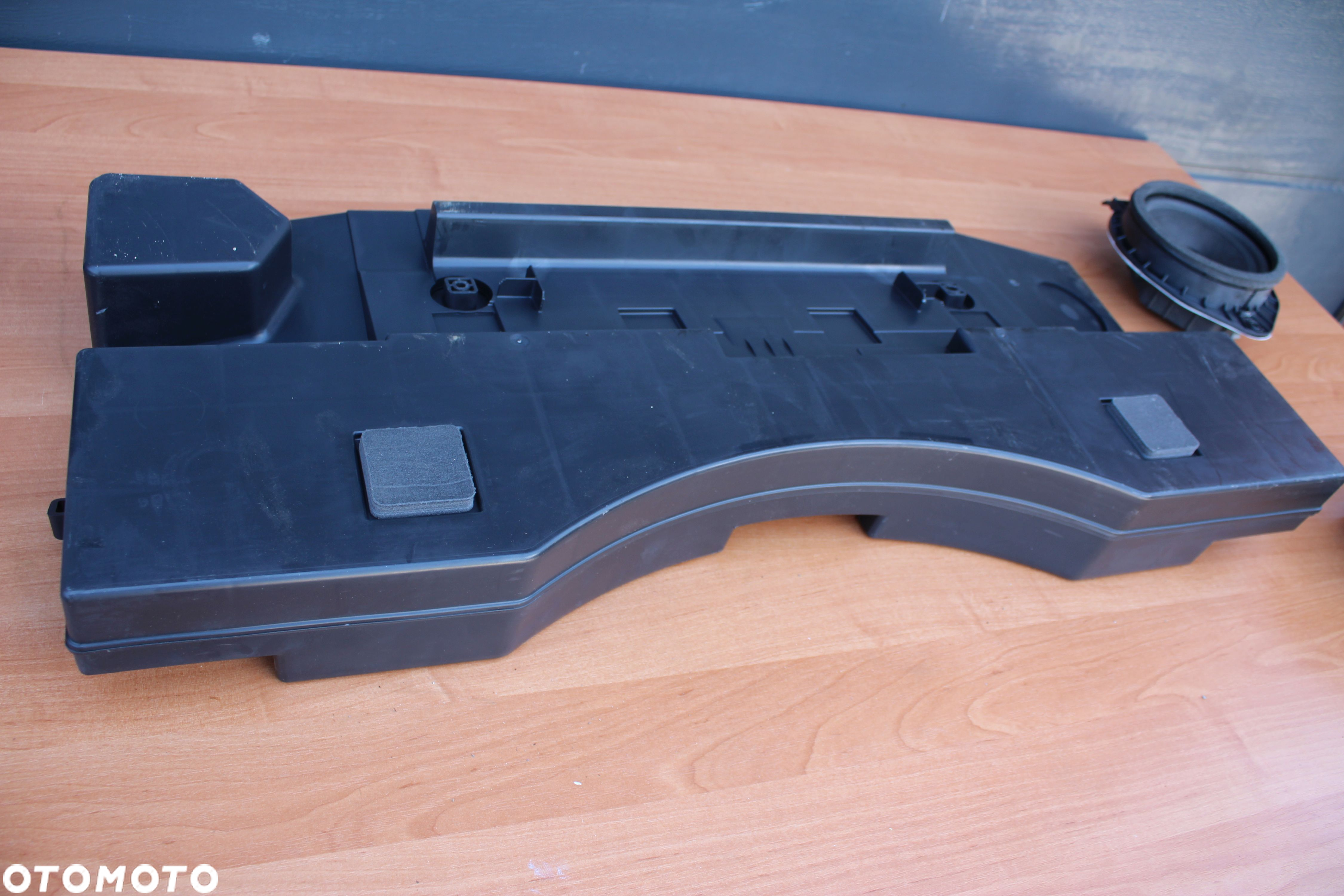 WZMACNIACZ SUBWOOFER GŁOŚNIKI INSIGNIA A 13240963 13320251 - 16