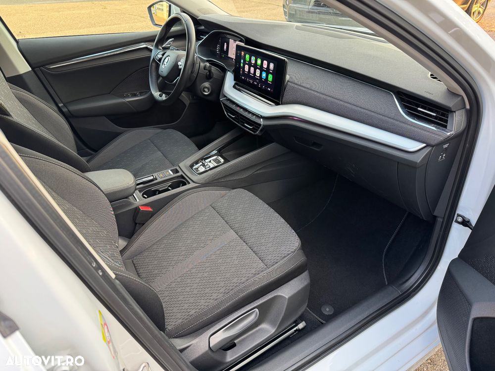Skoda Octavia 2.0 TDI STYLE DSG - 29