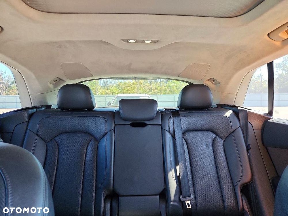 Audi Q8 SUV TFSI quattro 250 kW tiptronic S line business - 9