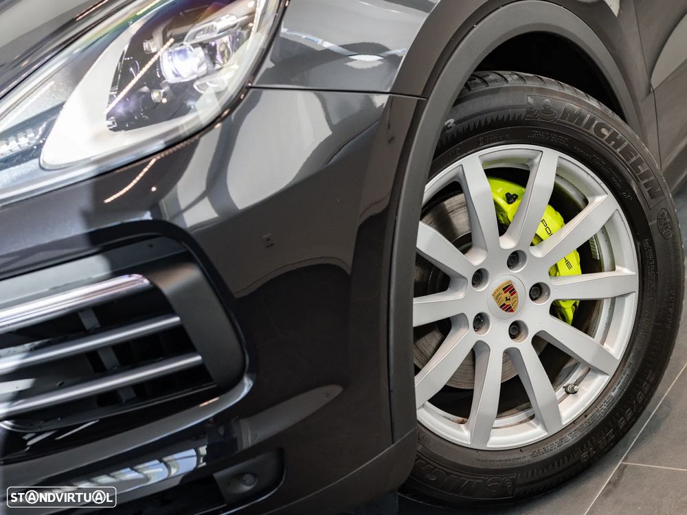 Porsche Cayenne E-Hybrid - 15