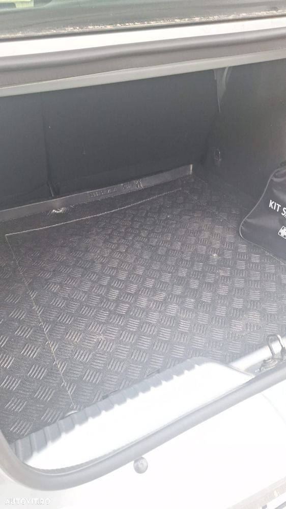 Dacia Logan TCe 90 CVT Prestige - 10