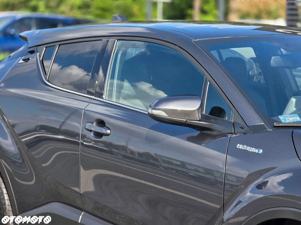 Toyota C-HR 1.8 Hybrid GPF Style - 28