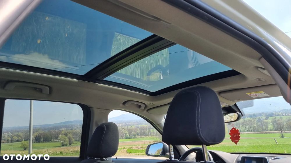 BMW X1 sDrive20i Sport Line - 23