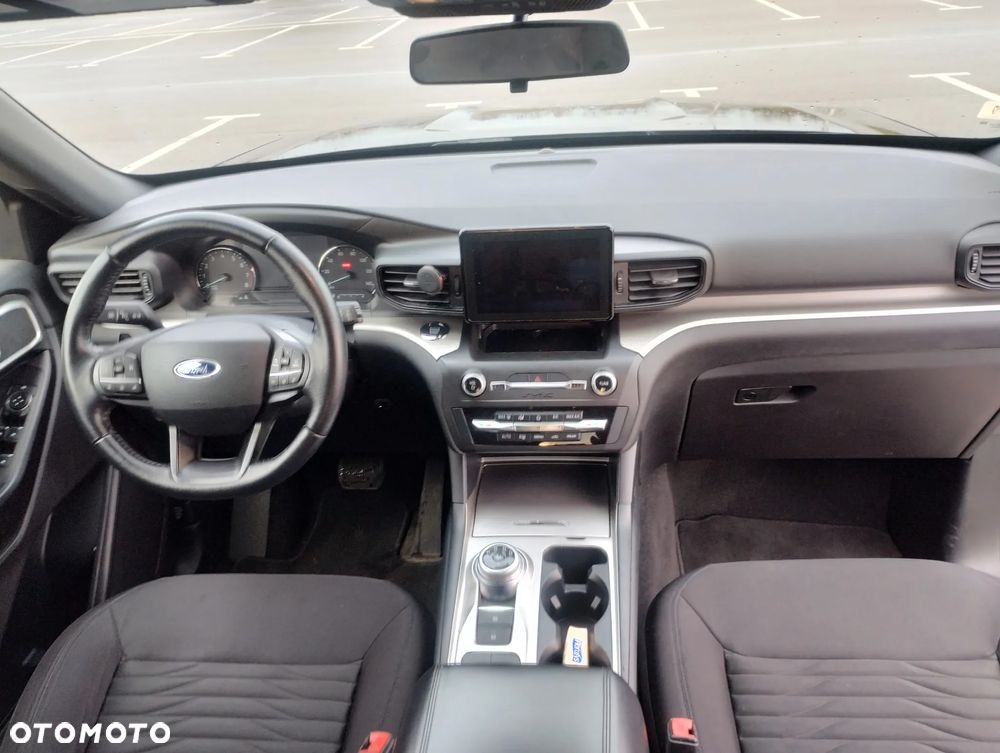Ford Explorer - 19
