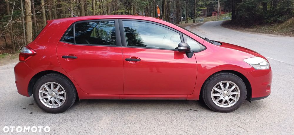 Toyota Auris 1.33 VVT-i - 12