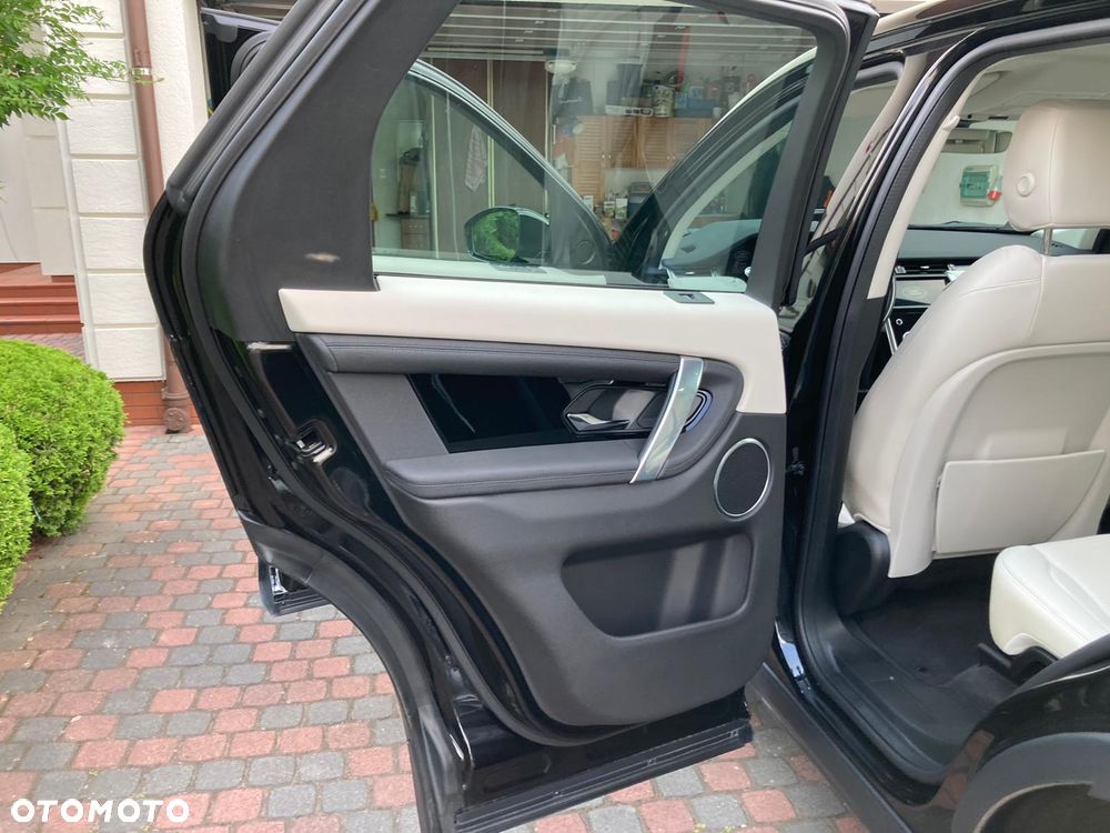 Land Rover Discovery Sport 2.0 D180 SE - 11