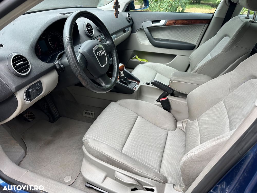 Audi A3 2.0 TDI Sportback Attraction - 3