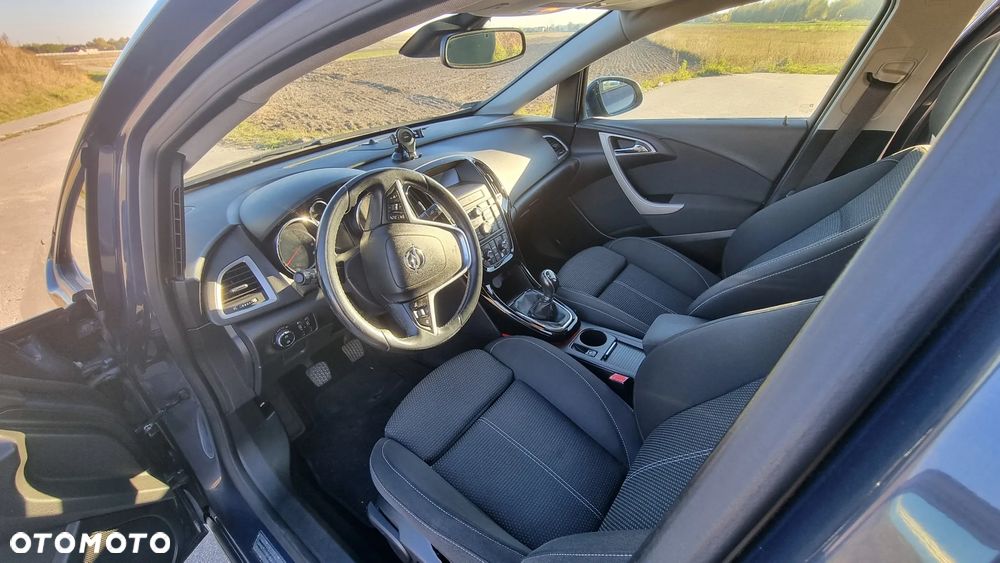 Opel Astra 1.4 Turbo Cosmo - 9