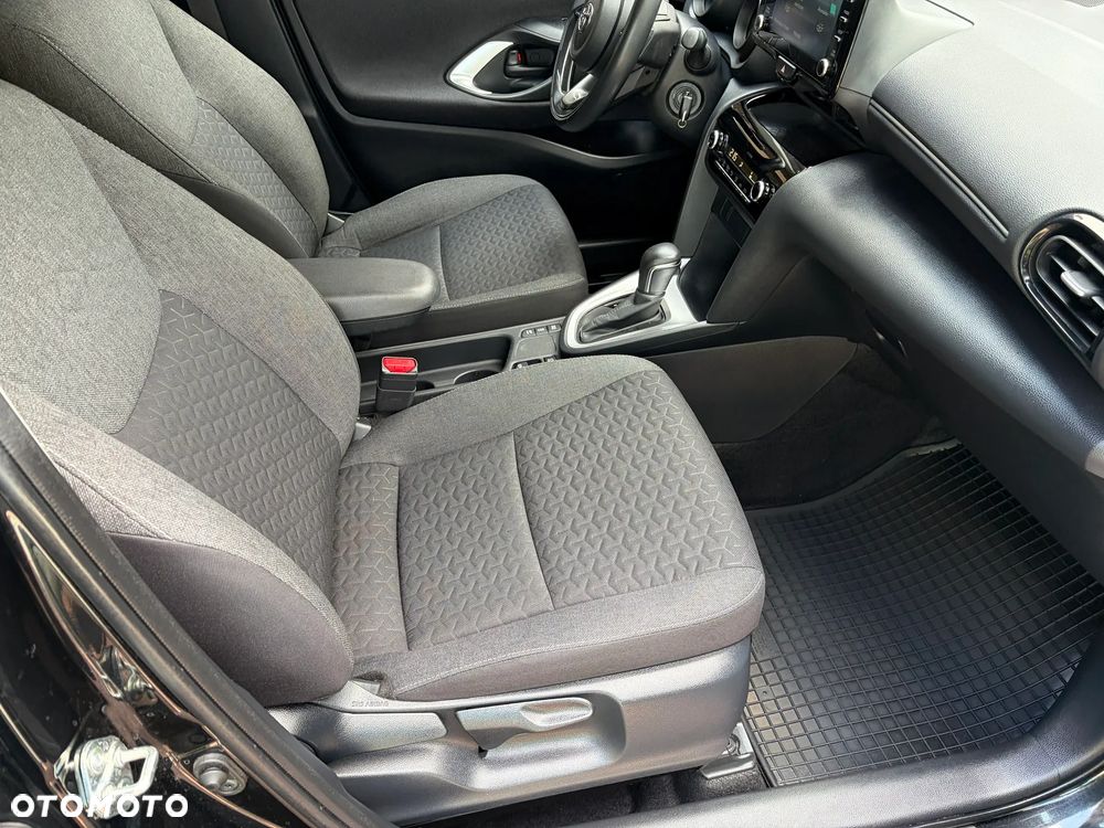 Toyota Yaris Cross Hybrid 1.5 Comfort - 19