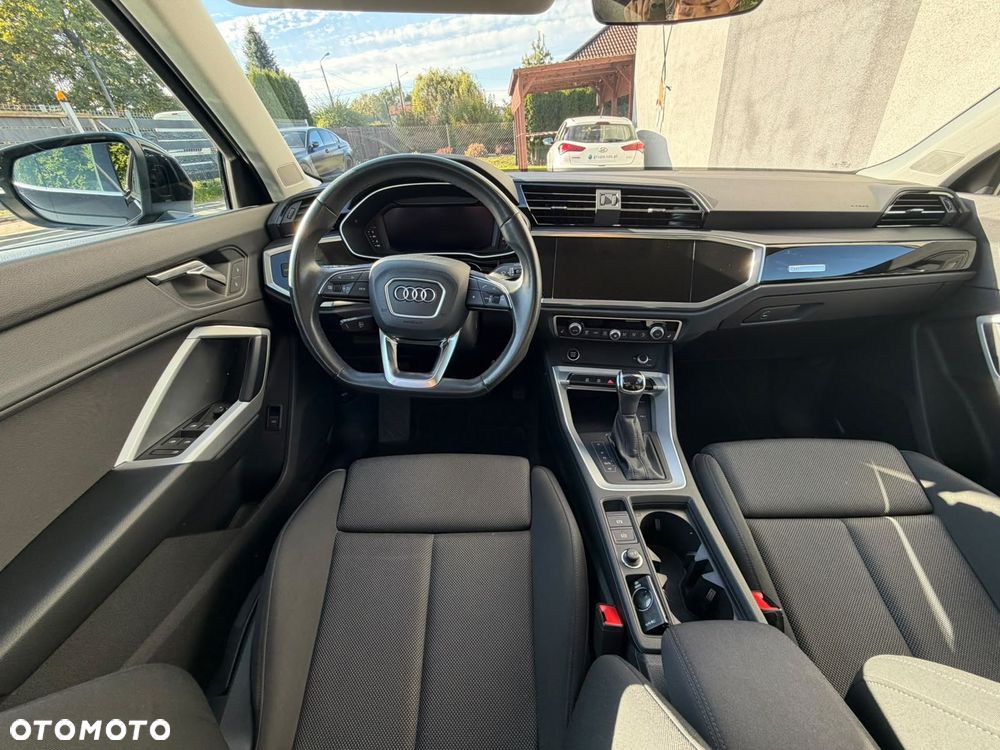 Audi Q3 - 18