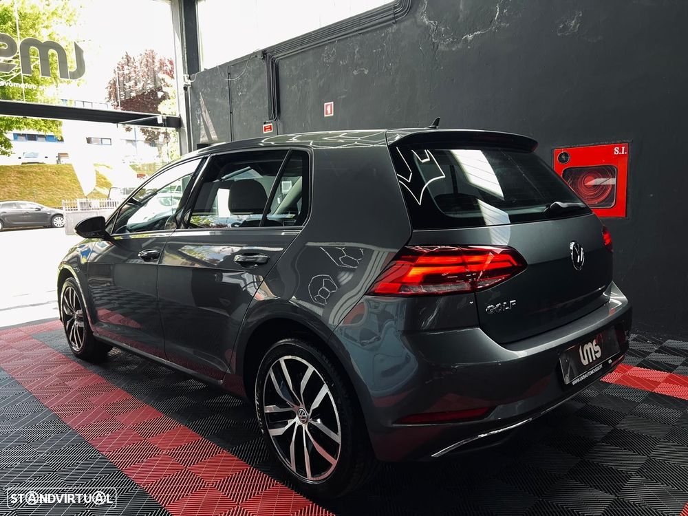 VW Golf 1.6 TDI Confortline - 9