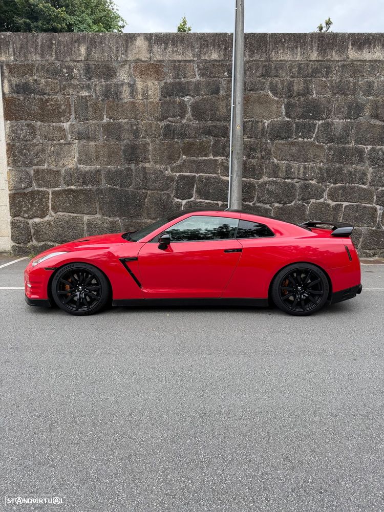 Nissan GT-R Black Edition - 4