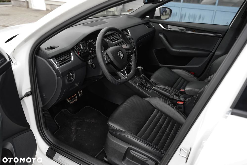 Skoda Octavia 2.0 TDI RS DSG - 19