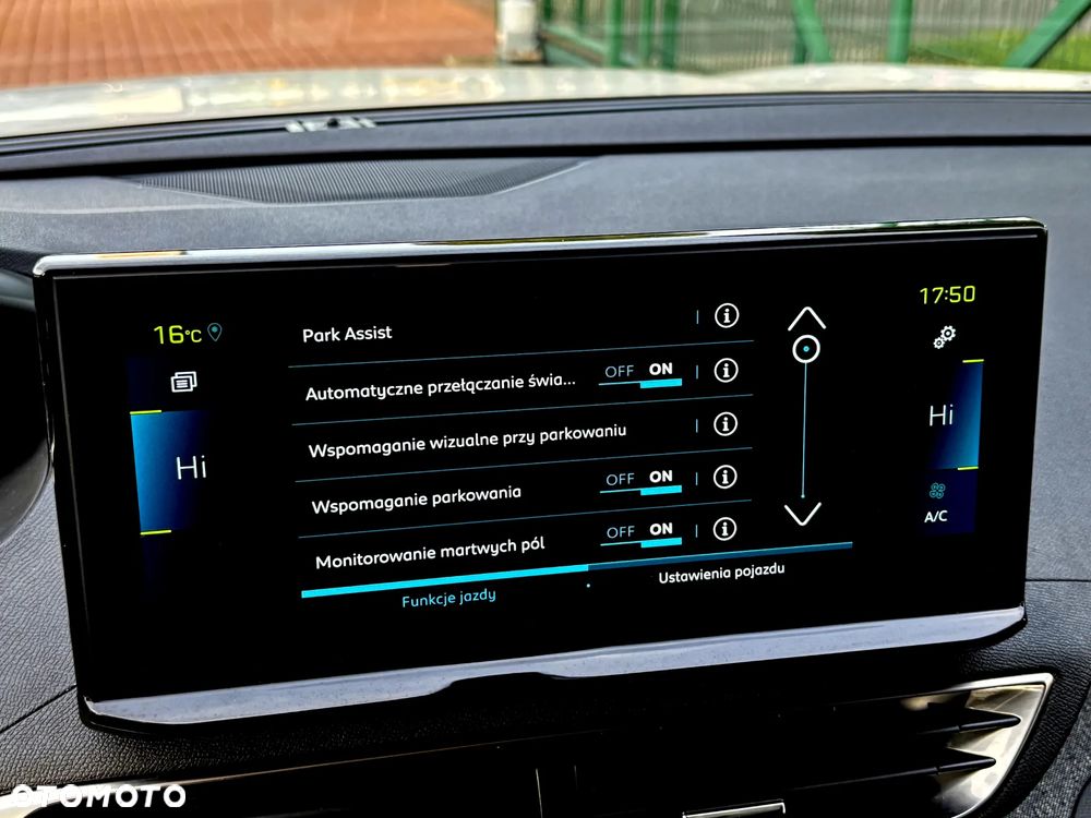 Peugeot 3008 Plug-In Hybrid 225 e-EAT8 Allure Pack - 24