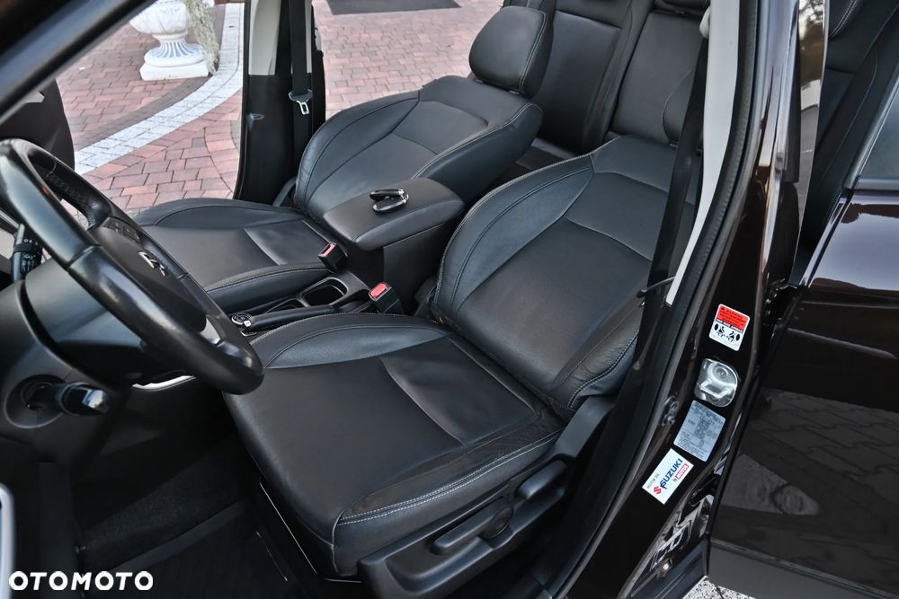 Suzuki SX4 S-Cross 1.6 DDiS Premium 4WD - 37