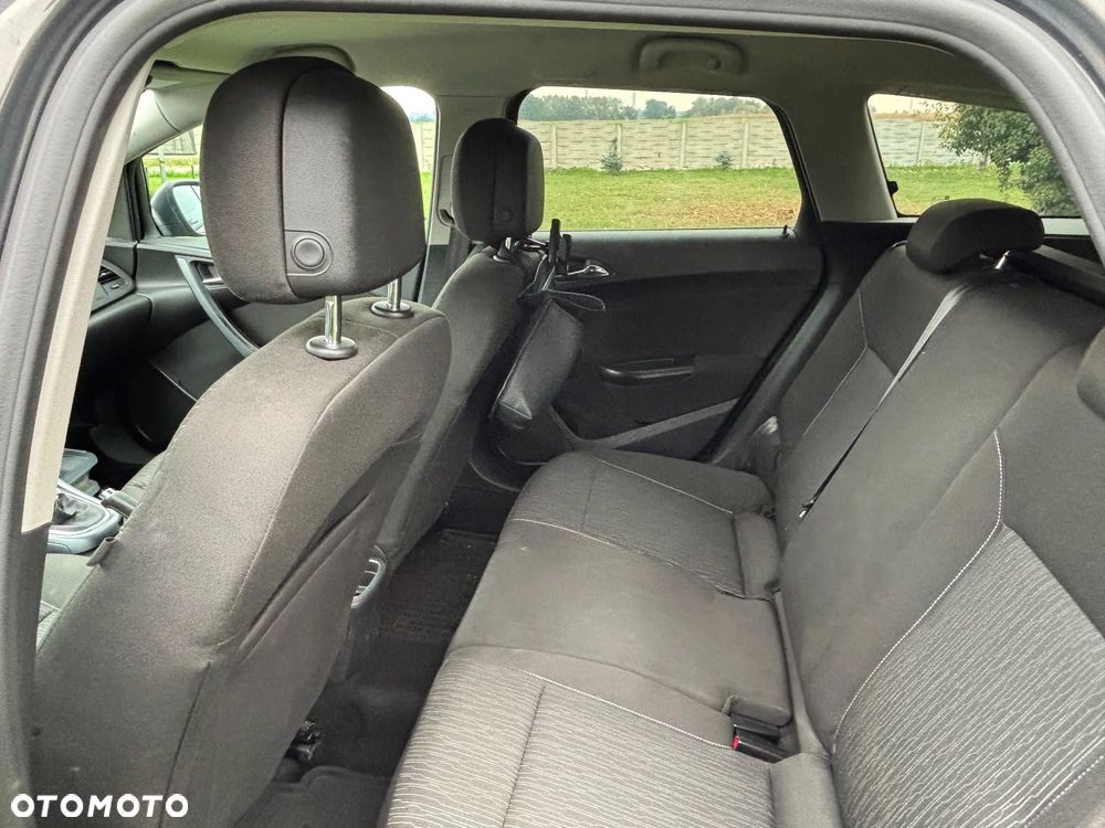 Opel Astra - 11